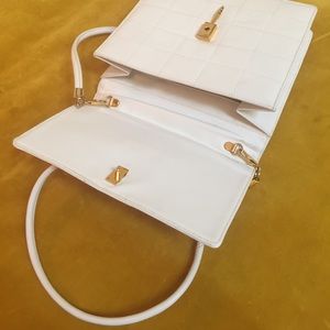 Susan Gail White Vintage Day Bag